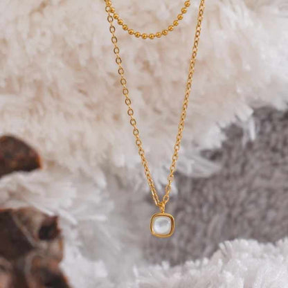 Chic Crystaline Necklace